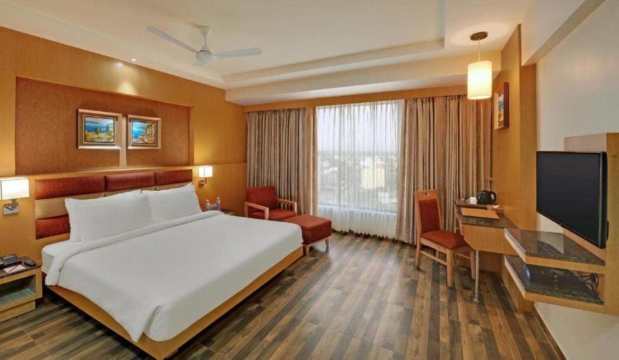Hotel Seven Inn Near Delhi Airport نيودلهي المظهر الخارجي الصورة
