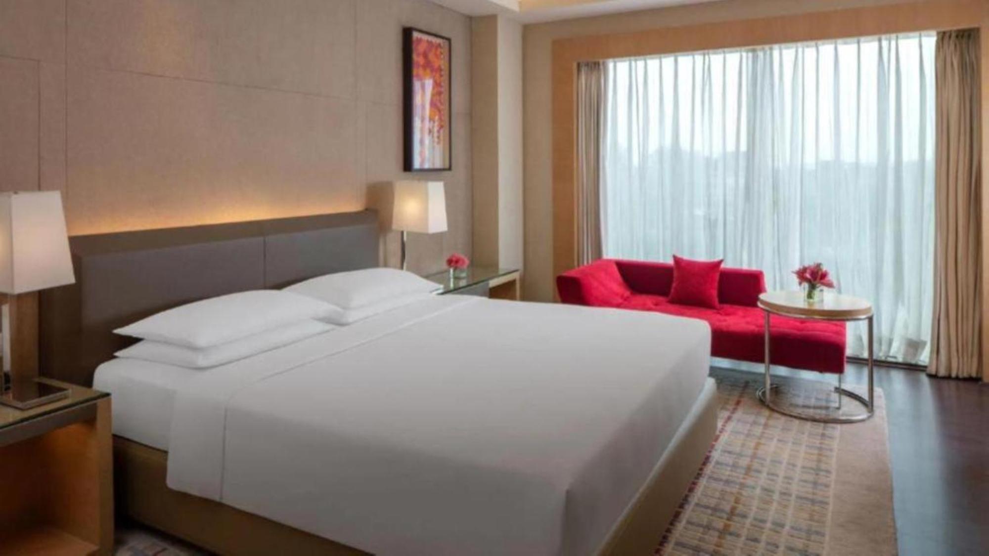 Hotel Seven Inn Near Delhi Airport نيودلهي المظهر الخارجي الصورة
